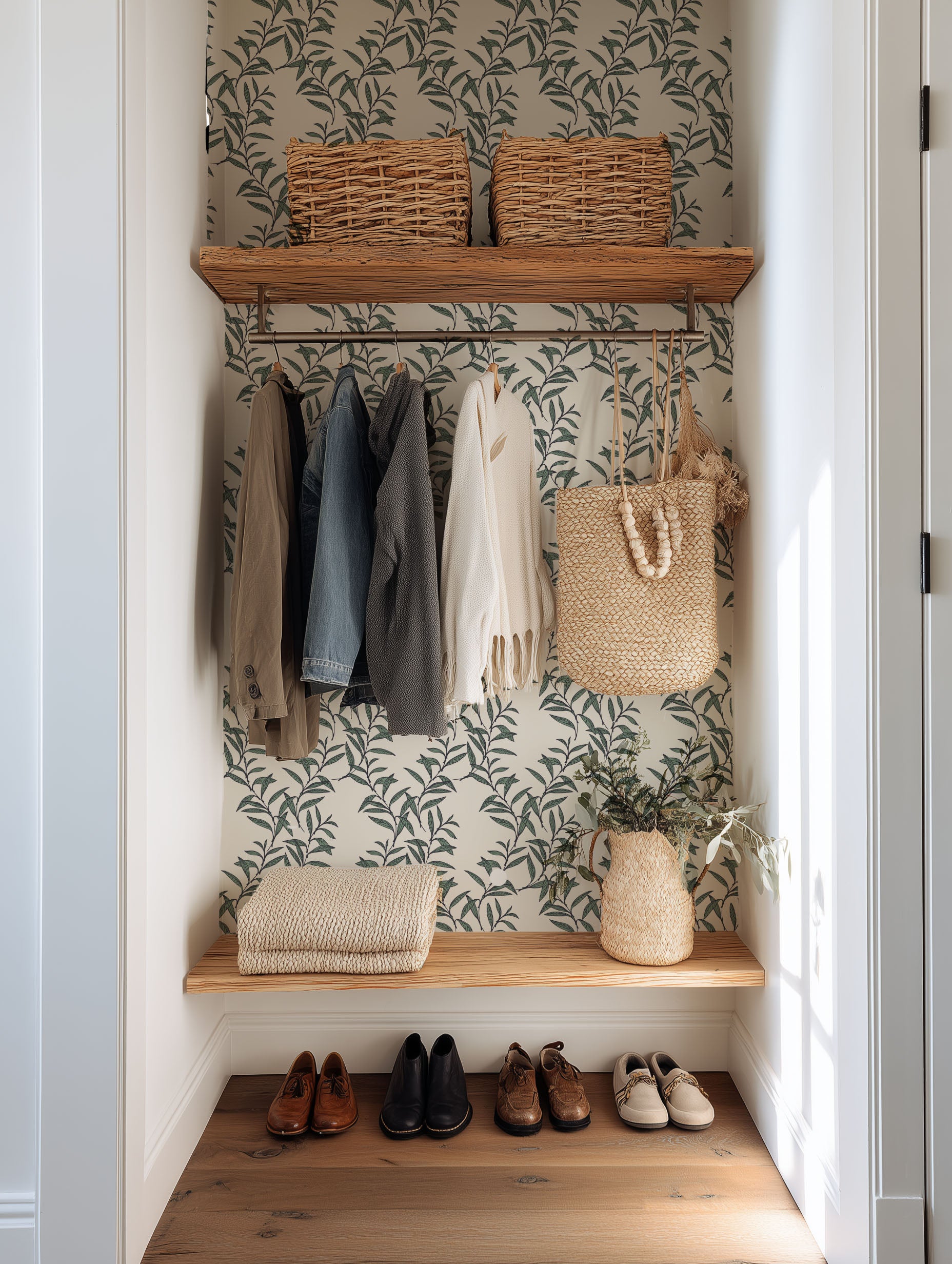 Trailing Vines Wallpaper