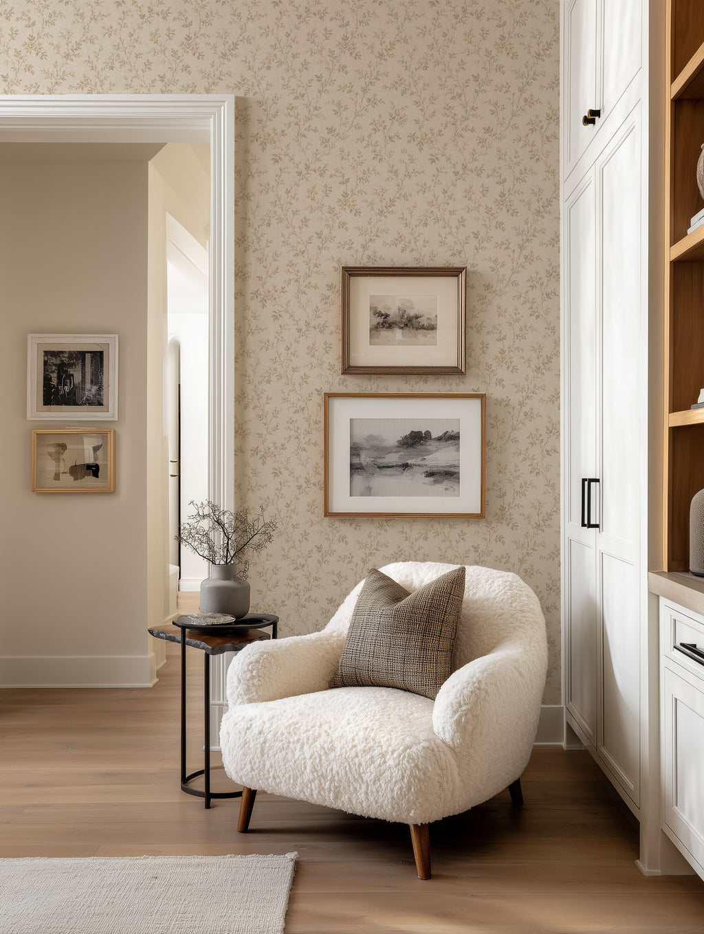Vintage Beige Floral Wallpaper