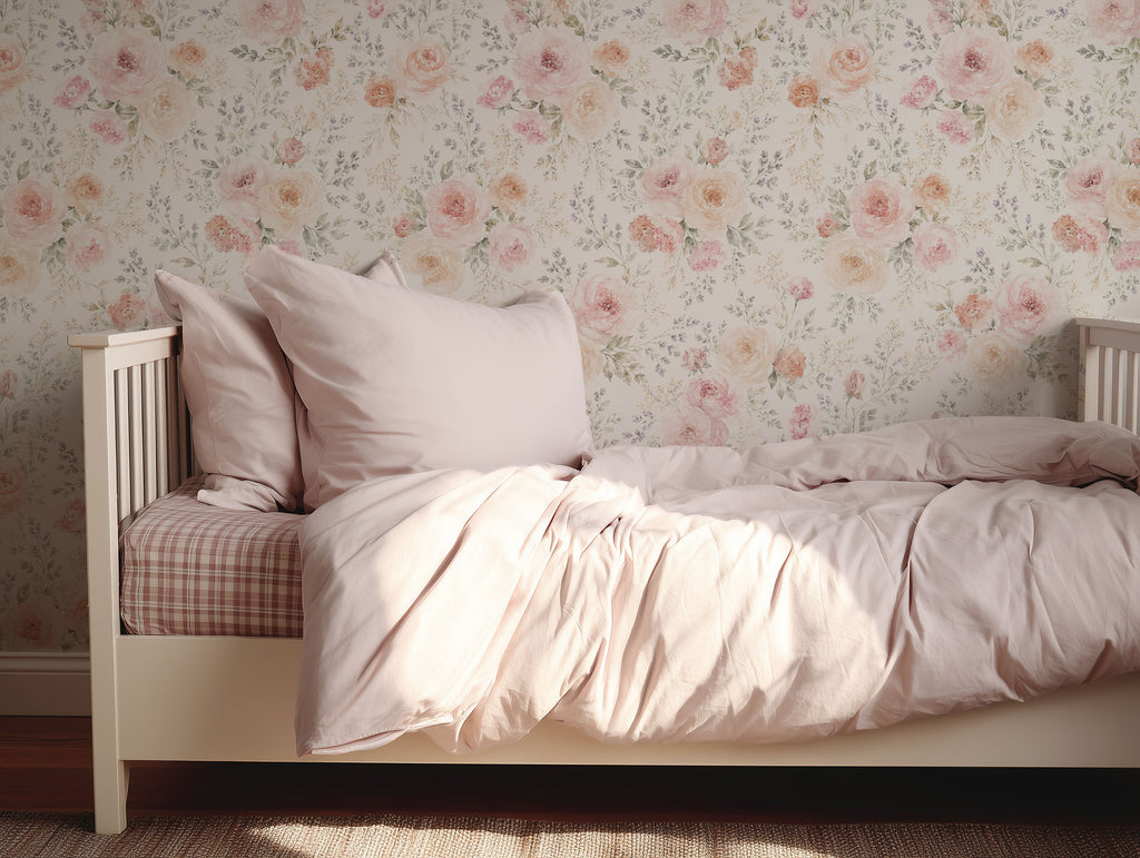 Soft Rose Garden Floral Wallpaper