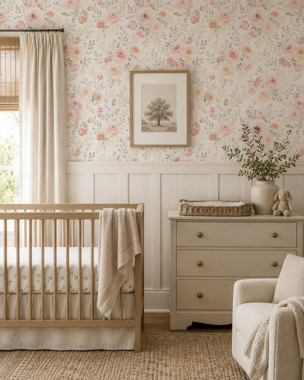 Soft Rose Garden Floral Wallpaper