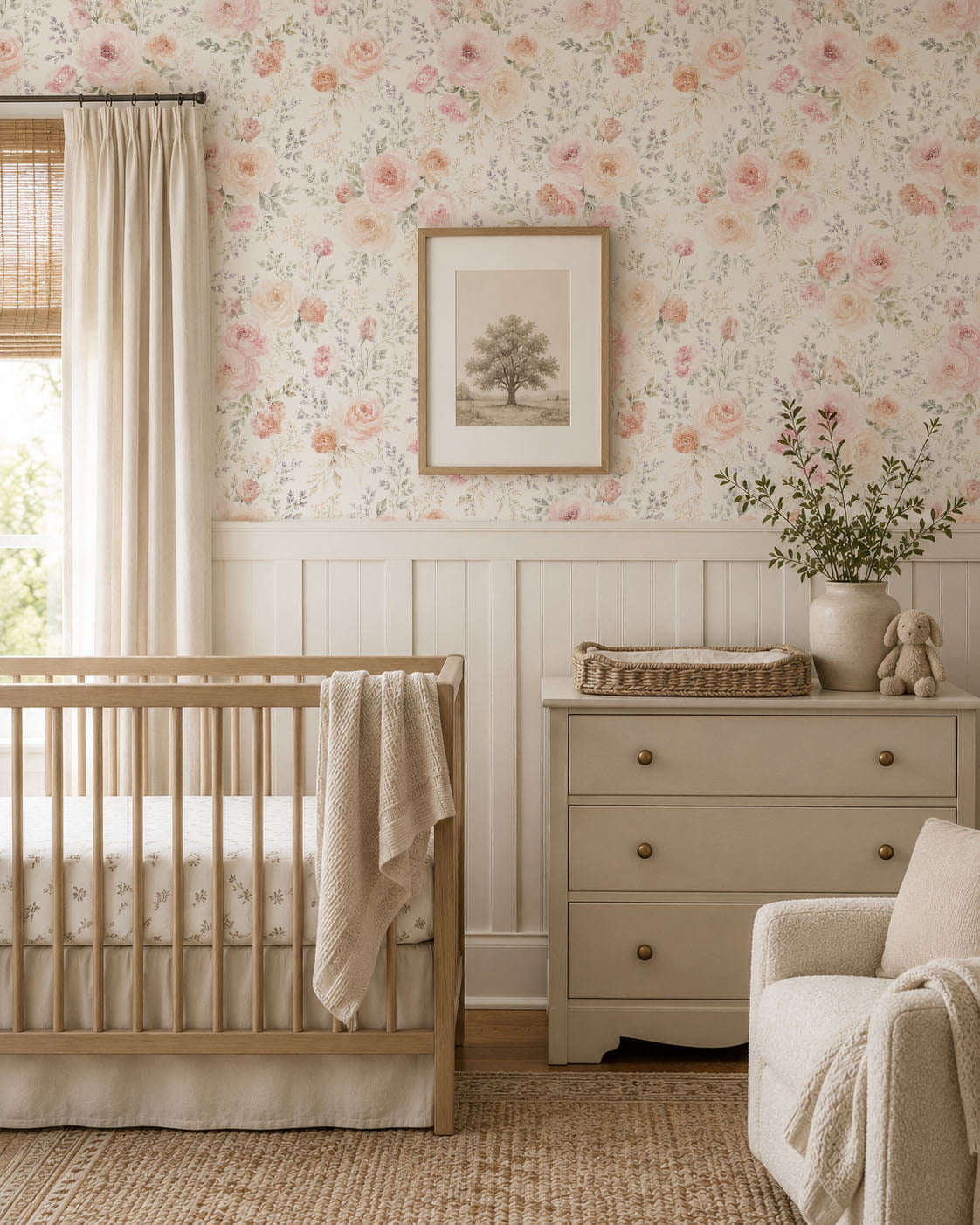 Soft Rose Garden Floral Wallpaper