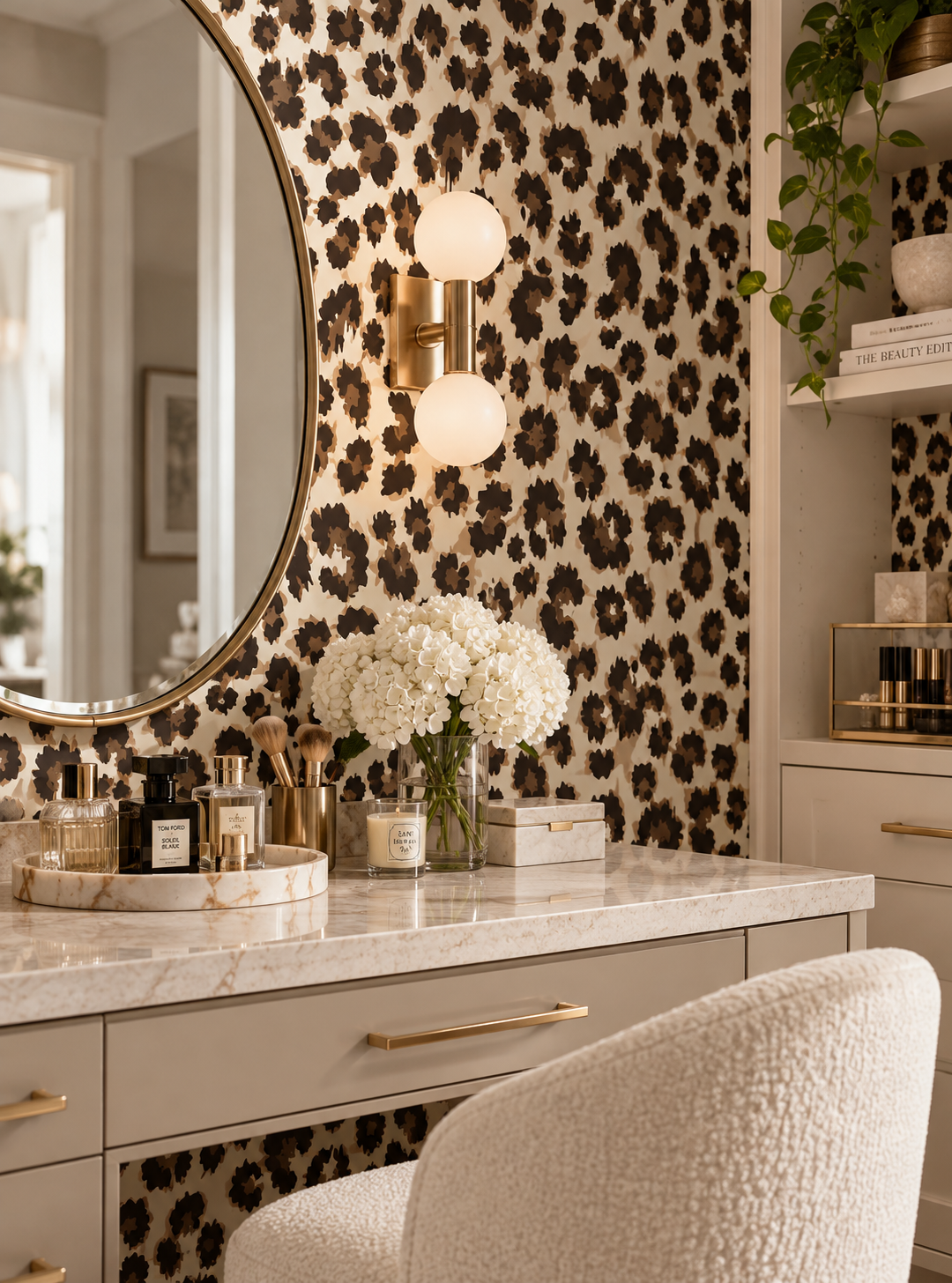 Classic Leopard Wallpaper
