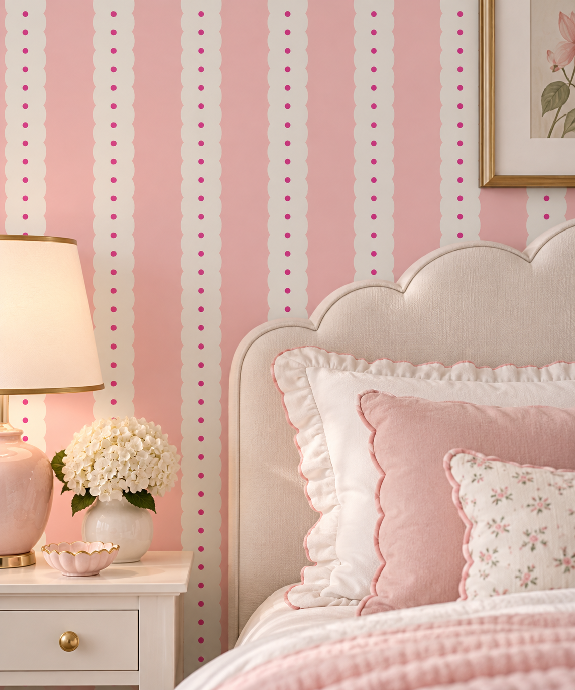 Pink Scallop Stripe Wallpaper